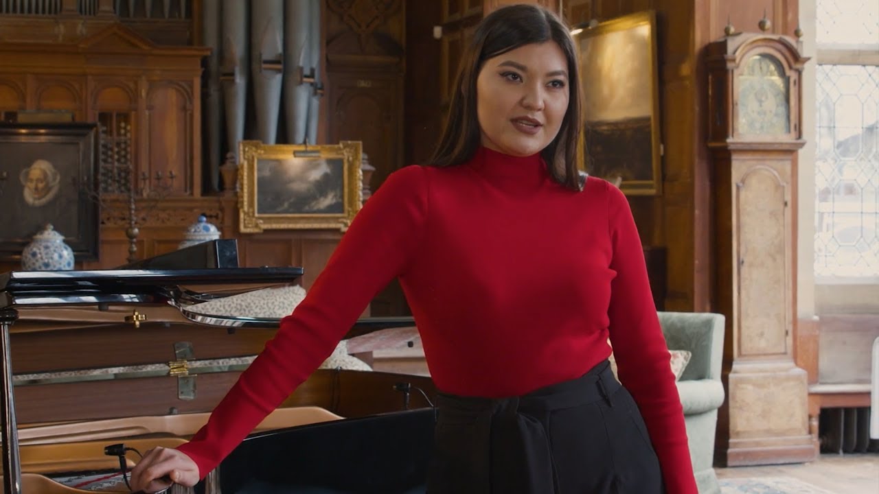 Aigul Akhmetshina - 'Habanera' from Carmen | The Organ Room Sessions