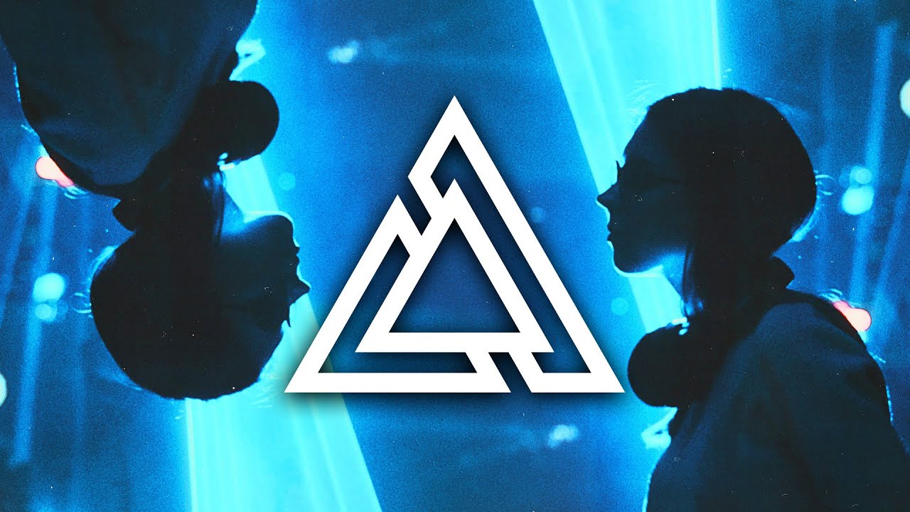 LIZOT - Menage A Trois (ft. Holy Molly)