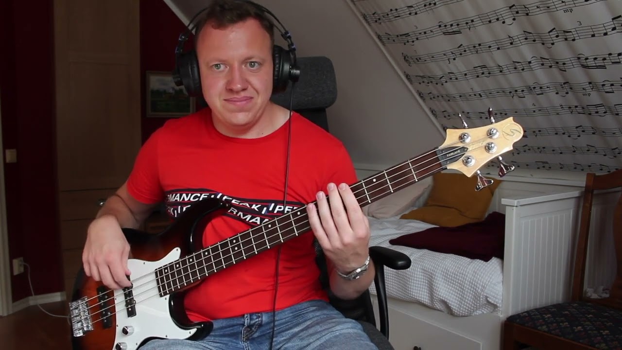 Tina Turner - We Don't Need Another Hero (Thunderdome) (Bass Cover)