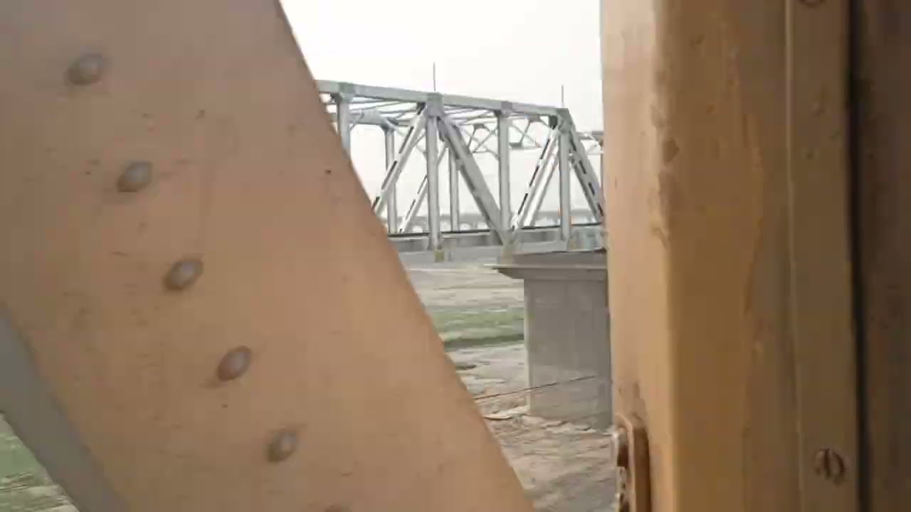 Jhunsi to Daraganj  Izat bridge  (prayagraj).#railvlogger #indianrailways #railways#railwaybridge