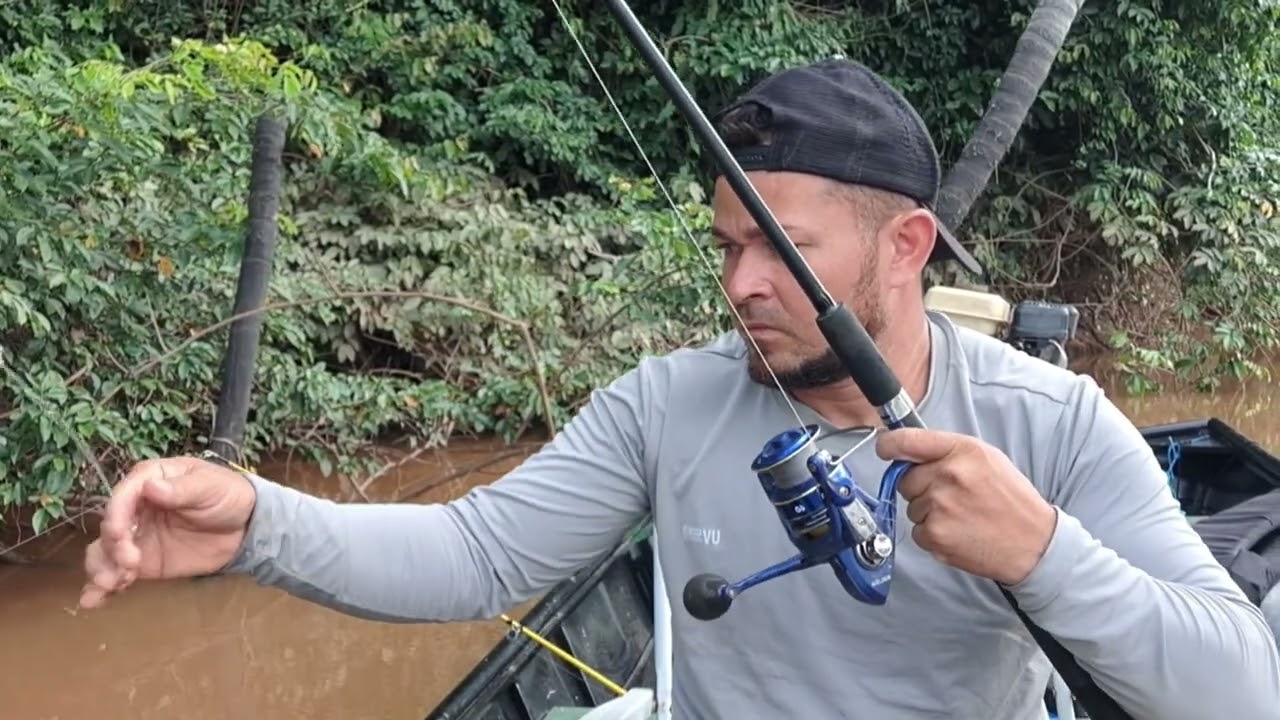 Aventura  no rio machado