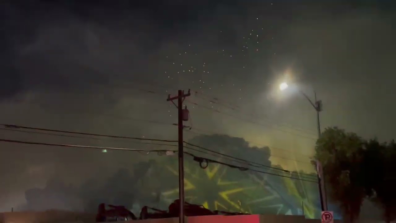 Up-Close Footage of Tropicana Hotel’s Demolition