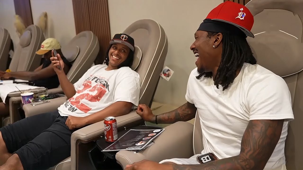Duke Dennis, Agent & Chris get a pedicure on stream!