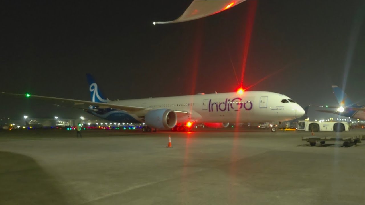 IndiGo Boeing787-9 International Flight Pushback at Mumbai Airport | #indigo #b787 #binayonfinal 