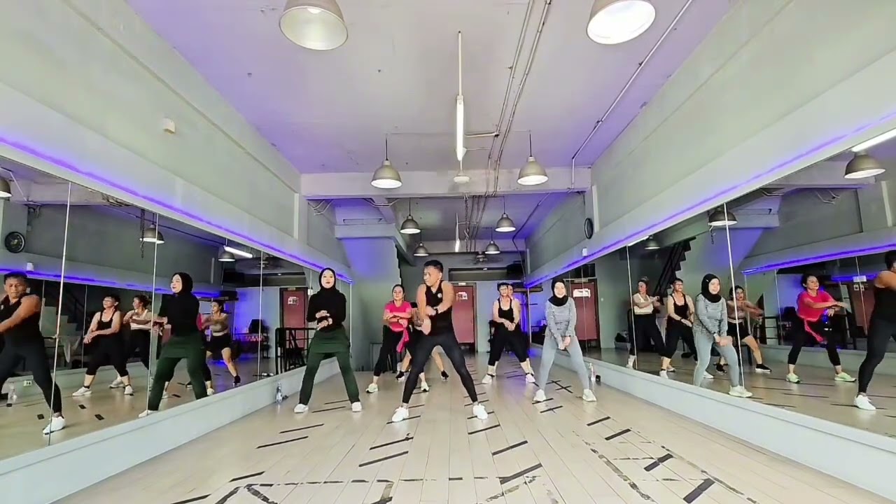 Kalian Wajib Coba Di Jamin Mandi Keringat,Koreo Simple Senam Aerobic Acok Lodew