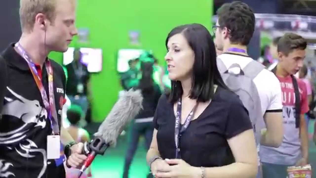 rAge Expo 2014 Convention - Xbox has a HUGE exhibit. Check the Xbox One!