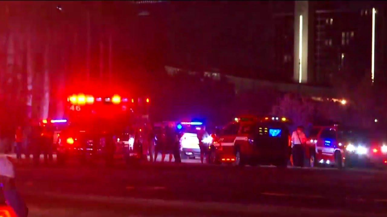 1 dead as Florida authorities declare a ‘mass casualty’ in boat crash near bridge