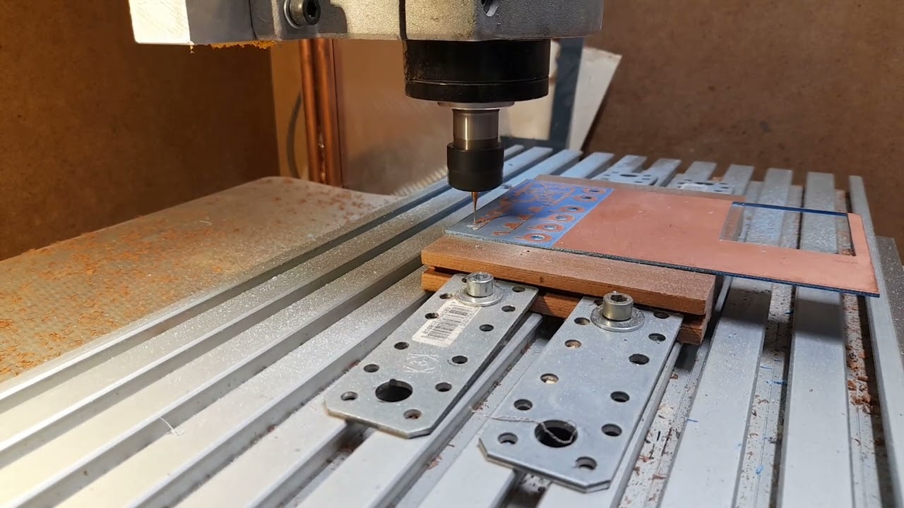 PCB mit 0,8mm Fräser