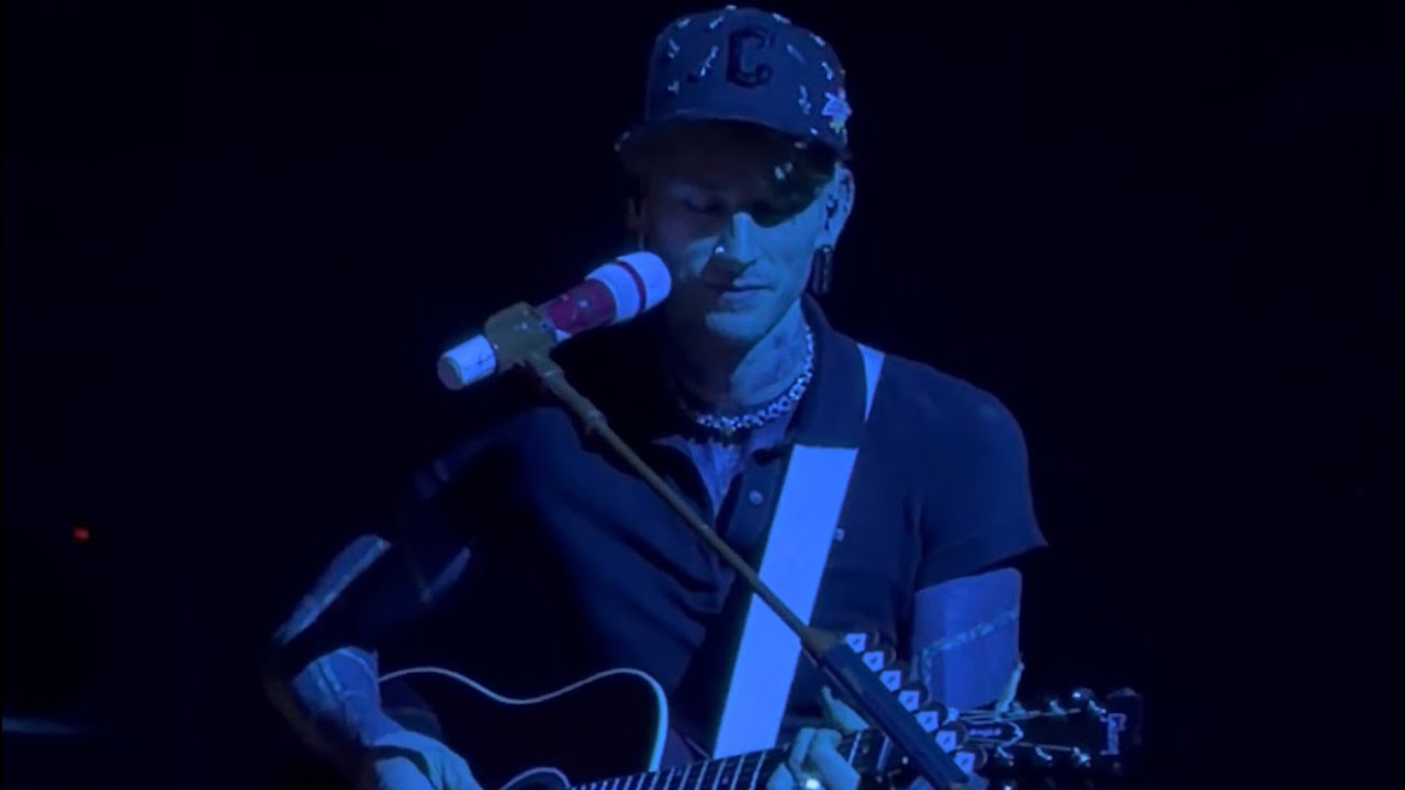 B-stage melody 🖤 Dublin ☘️Times of My Life / No Cellphones in Rehab / Rehab / Secrets  / 27 / Zombie