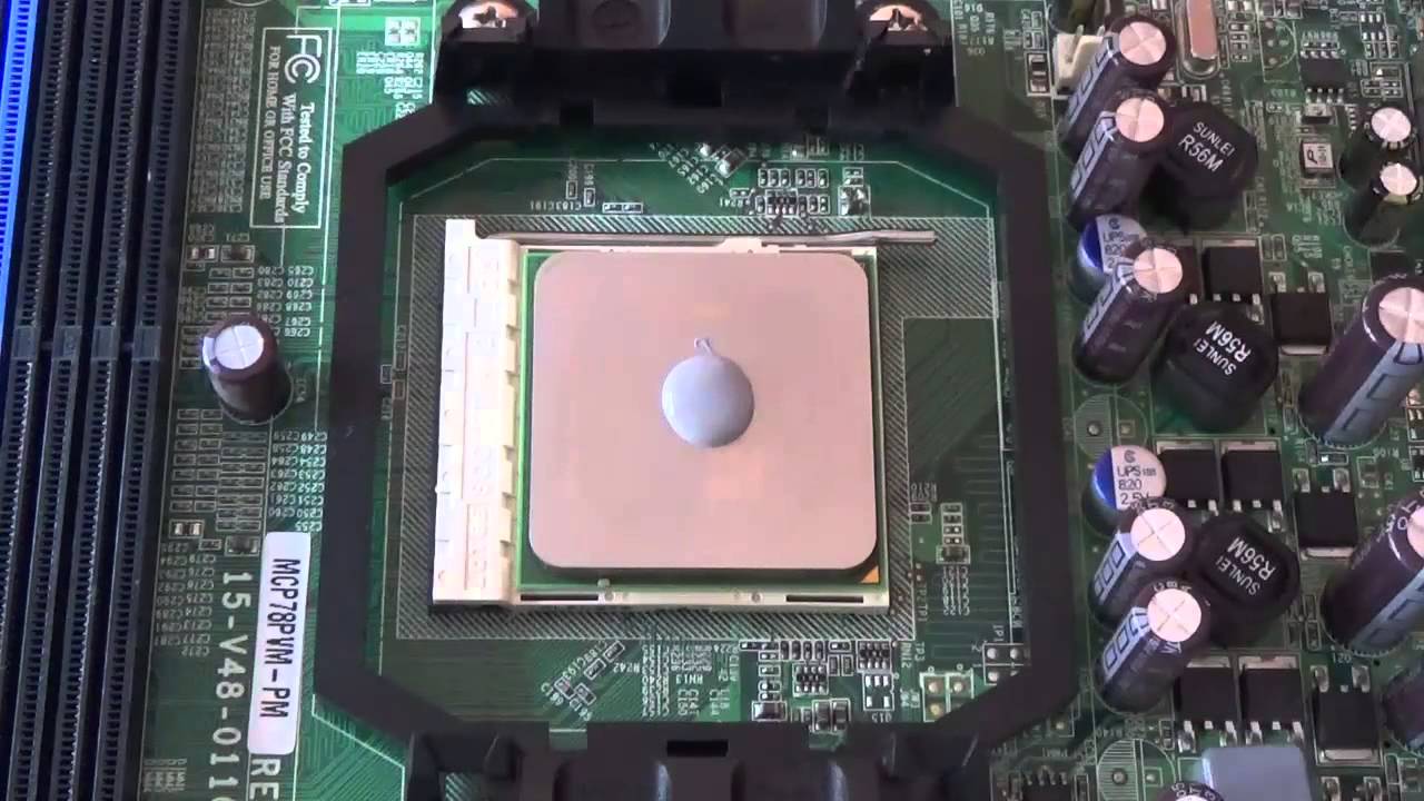 COMO PONER LA PASTA TÉRMICA EN EL PROCESADOR + EL VENTILADOR