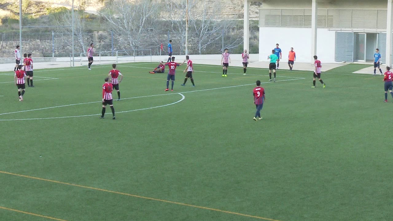 El Batea &eacute;s l&iacute;der, amb el Jes&uacute;s i Maria, despr&eacute;s de v&eacute;ncer a un Flix que acaba indignat (2-1)