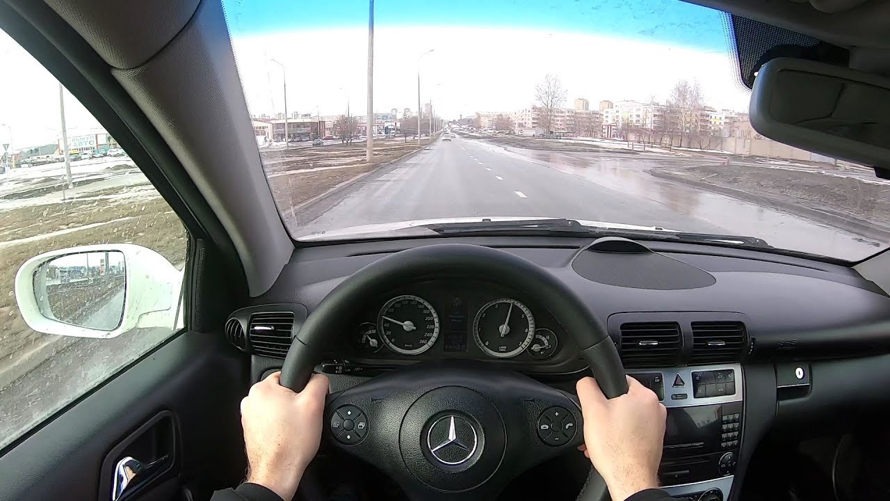 2009 Mercedes-Benz CLC200 Kompressor. Start Up, Engine, and In Depth Tour.