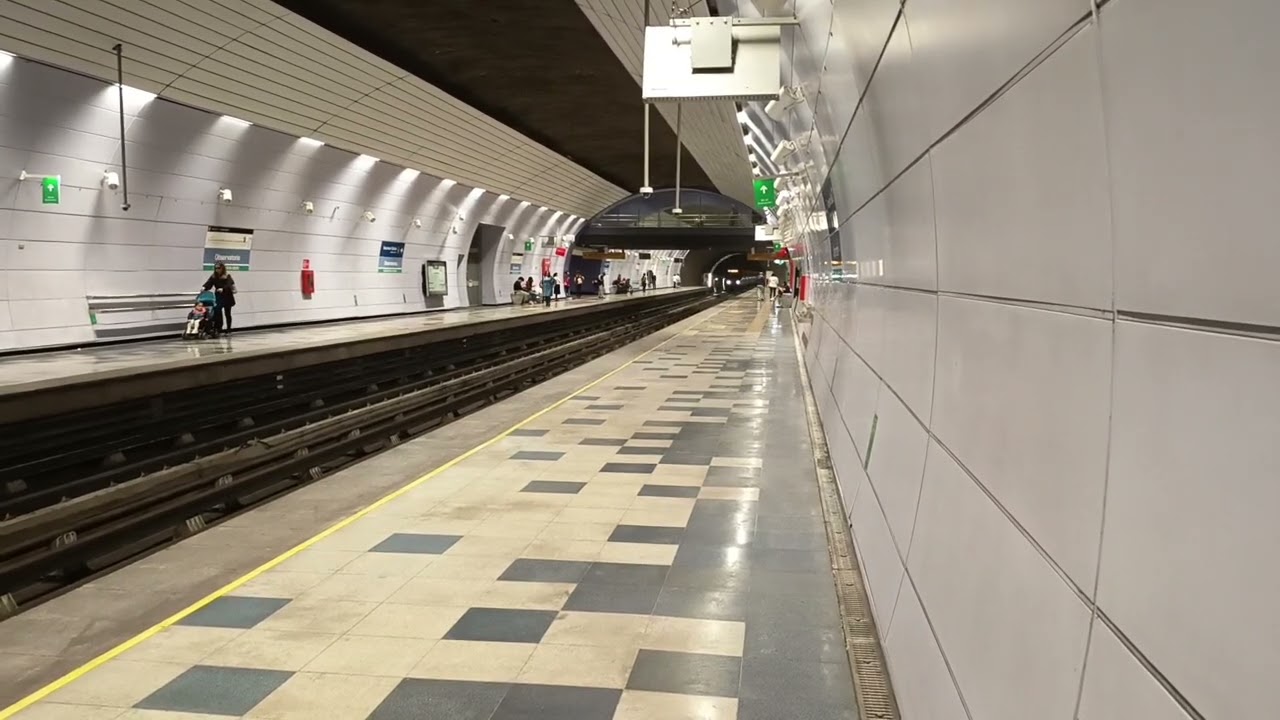 Metro de Santiago | Línea 2 | Trenes Alstom NS-04 y Alstom NS-16 en Estación Observatorio