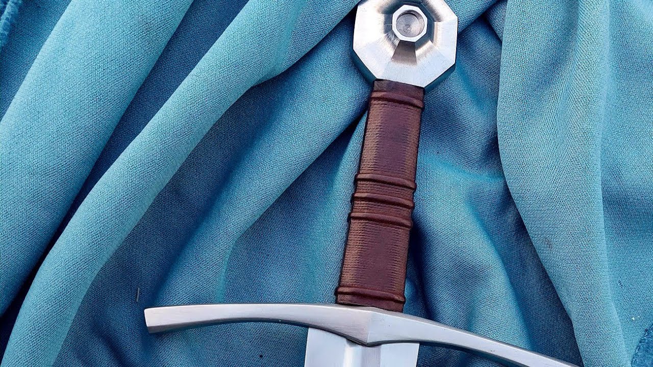 Oakeshott Type XVI Arming Sword Review