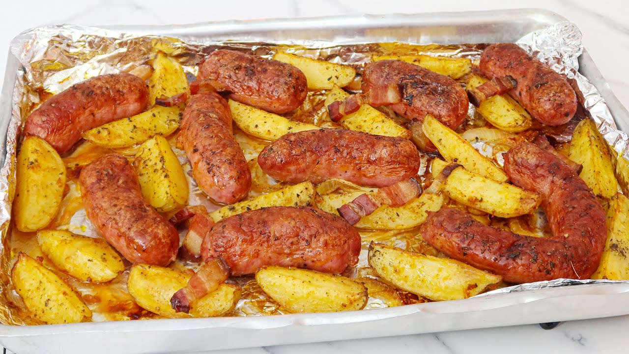 LINGUIÇA ASSADA COM BATATA SUPER FÁCIL | Nandu Andrade