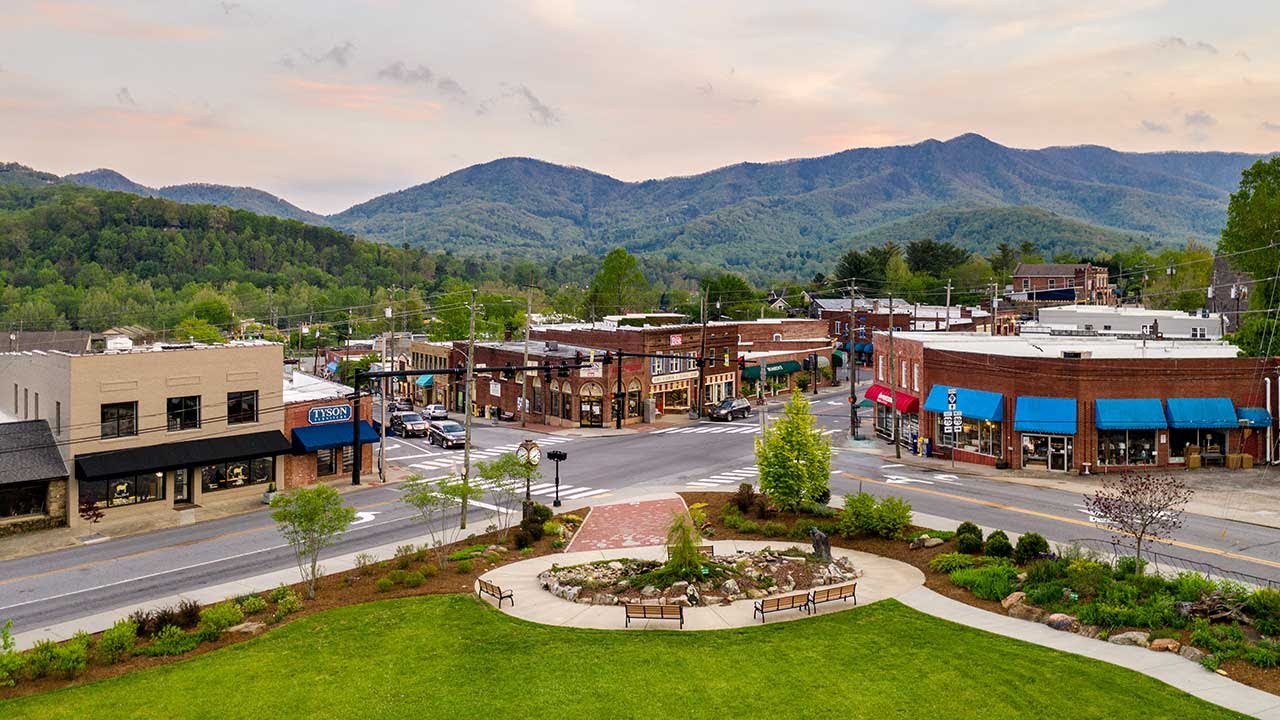 Experience Black Mountain, NC: 