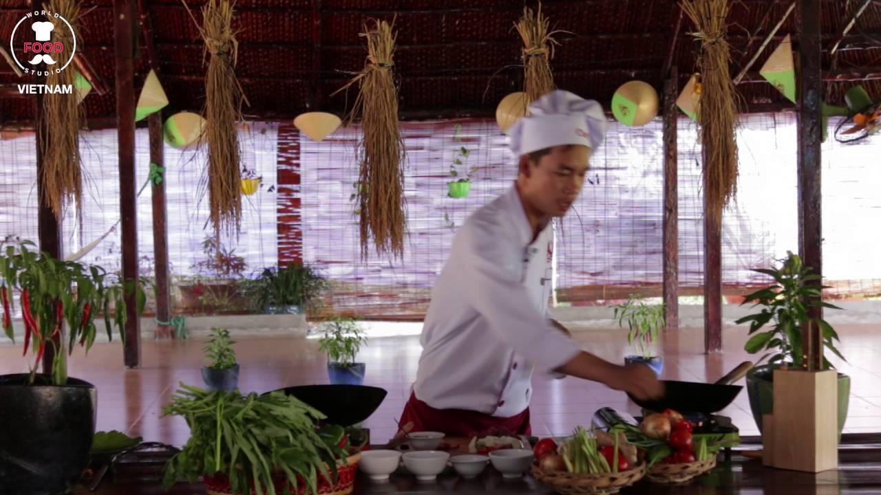 Vietnamese Shake Diced Beef - bo luc lac - Chef Tan - World Food Studio