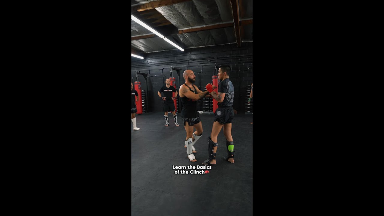 Learn the basics of Clinching for Muay Thai  #shorts