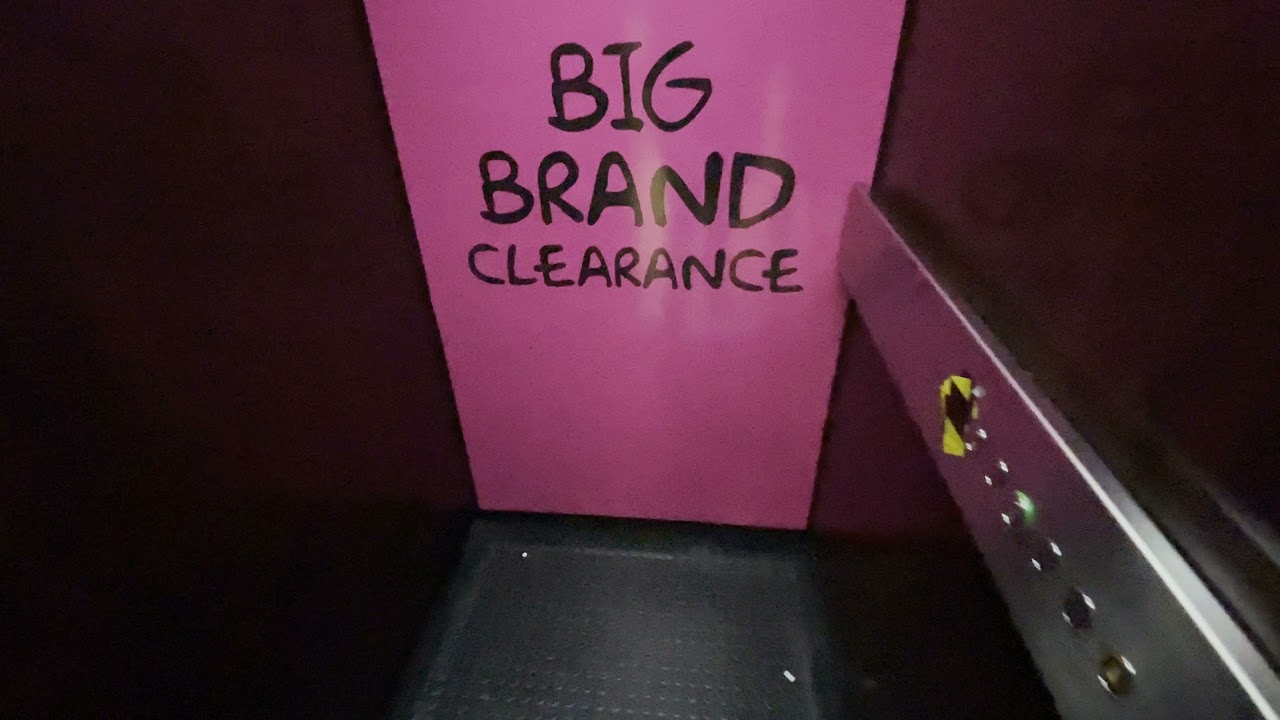 Bodged Old Otis Lift @ House of Fraser Outlet, Doncaster