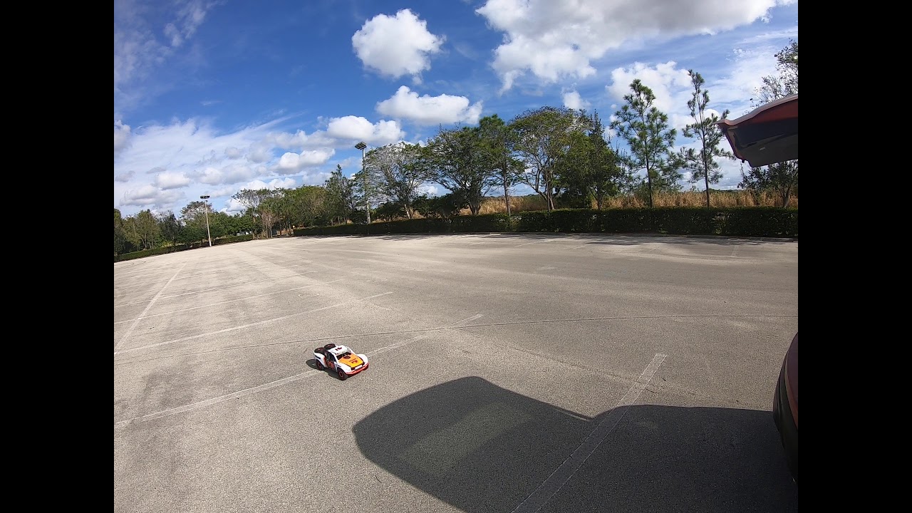Traxxas UDR stock 6s speed run
