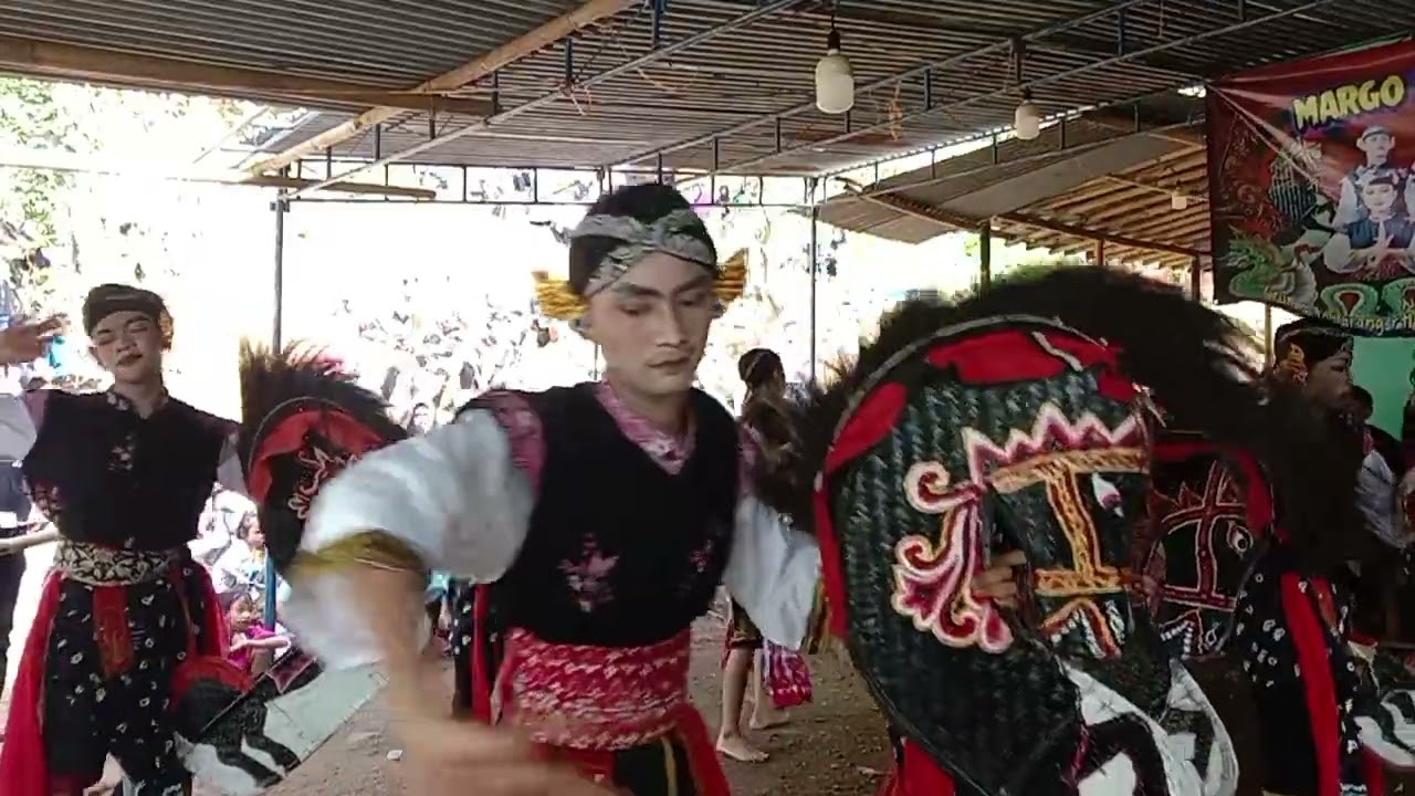 Tari kreasi PRAJURITAN 