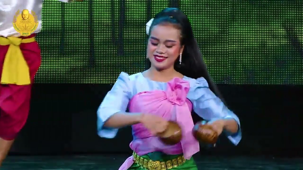របាំគោះត្រឡោក ក្រសួងវប្បធម៌និងវិចិត្រសិល្បៈ