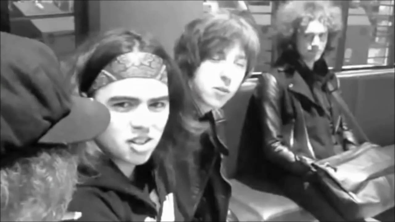 Catfish and the Bottlemen - Van&Larry