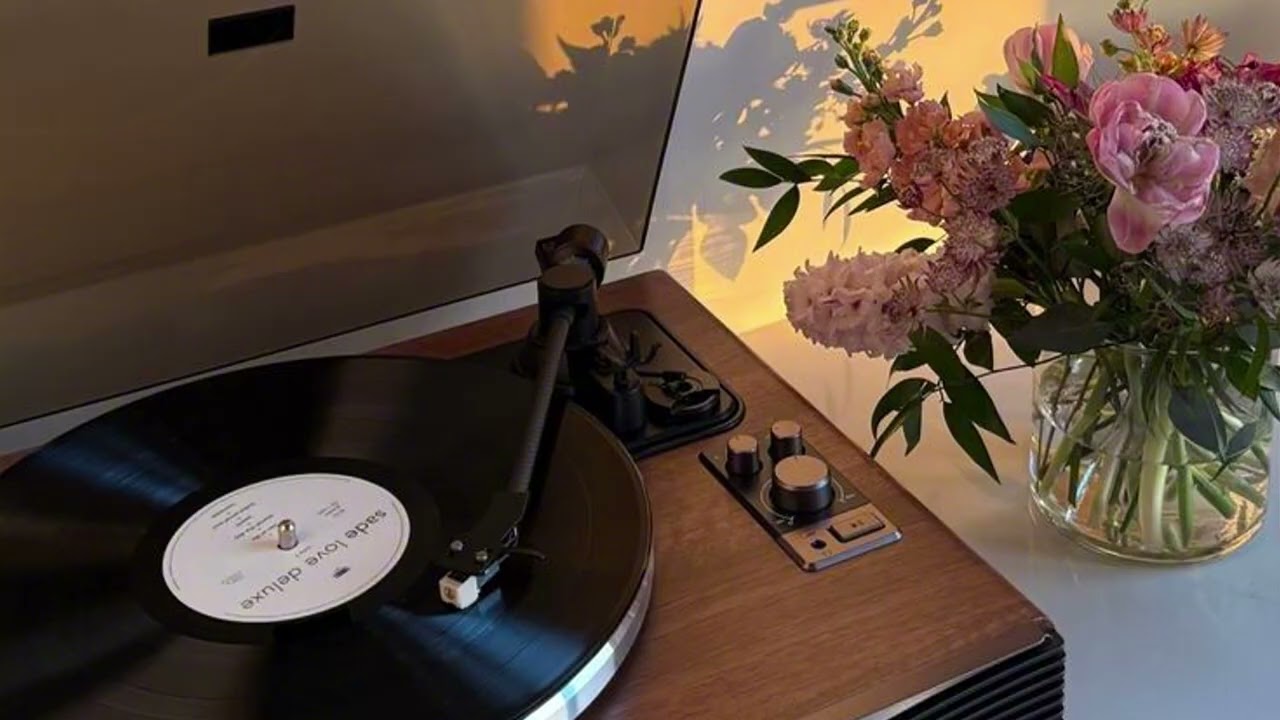 spring sunset lofi 🌸 warm vinyl beats for calm afternoon