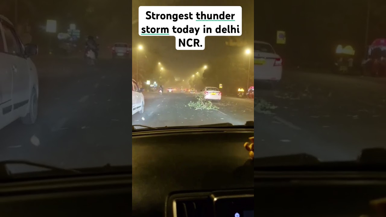 thunder storm in Delhi NCR #strongest #thunderstorm #lightning #pragatimaidan #delhi #indiagate