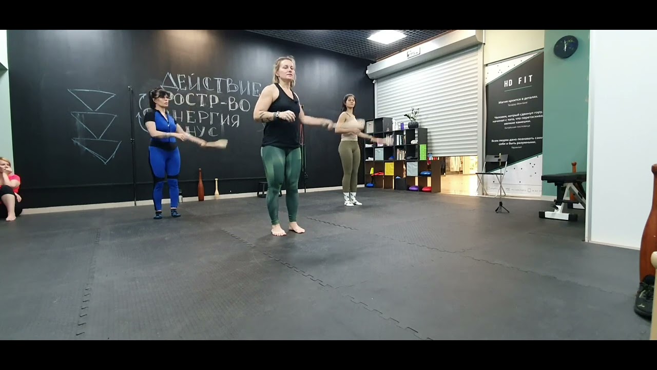 Тренировки с булавами в СПБ  в студии HDfit  