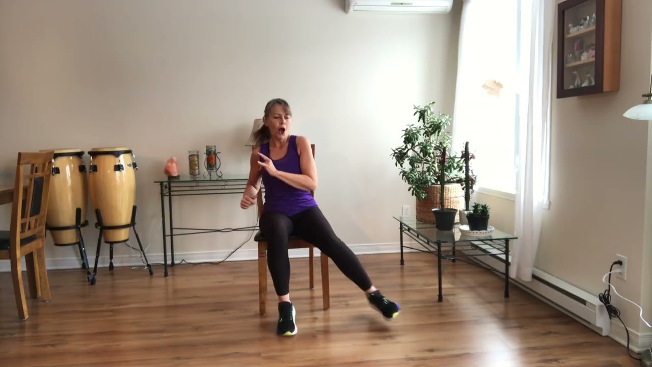 Danse assise sur la musique Iko Iko de Justin Wellington
