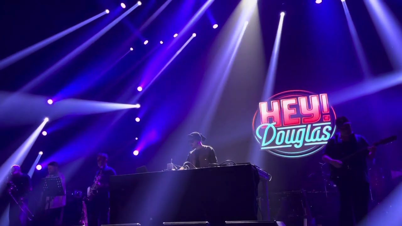 Hey Douglas - Ayva Çiçek Açmış Cover (Live)