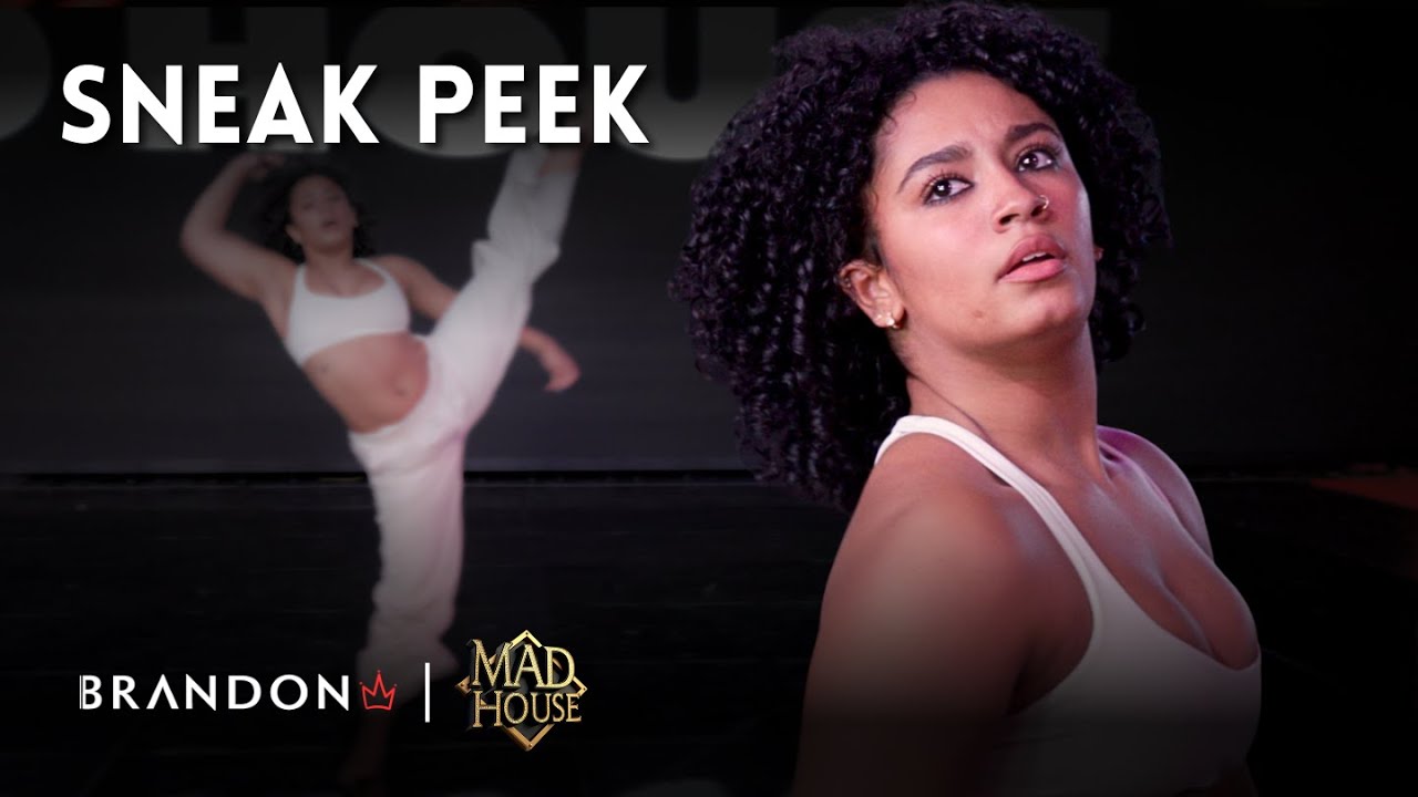 Dakayla Leaves Abby Lee Miller in Shock During her Solo | 