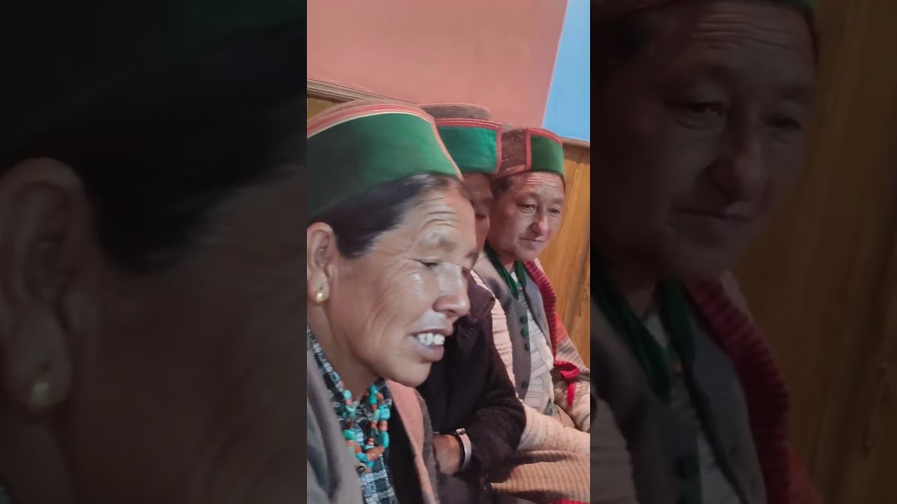 आज मेरी छोटी बहन ज्योत्स्ना मेहता का किन्नौर कोठी से रिश्ता बोतल     पुजा करने आए हैं।