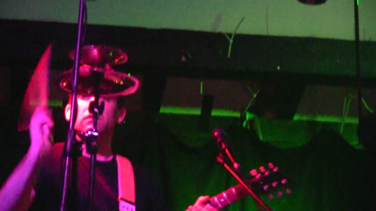 XIU XIU LARSEN / XXL - PAW PAW PAW PAW PAW PAW PAW (LIVE) EXHAUS TRIER 28.06.2012 (2/3)