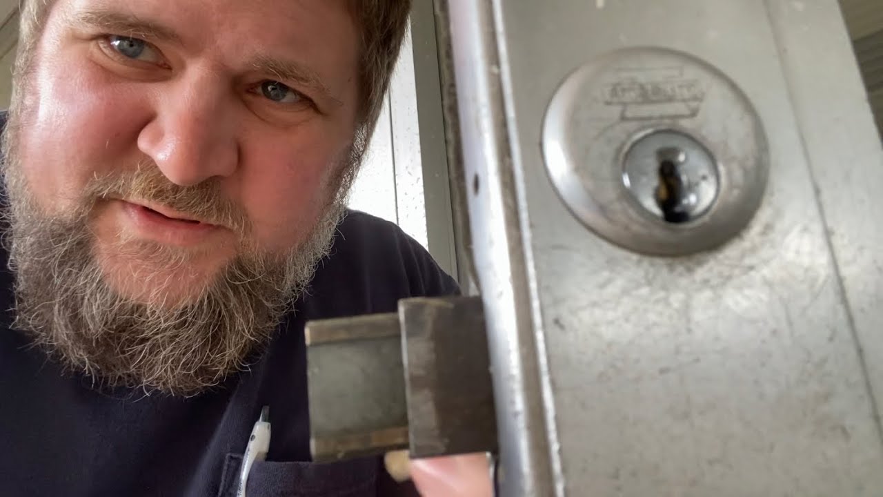 Telescoping lock repairs