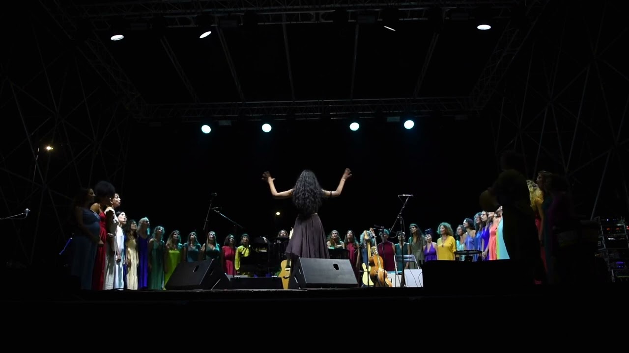 CASTRIGNANO DEI GRECI | OGNI ALTRO SUONO - RACHELE ANDRIOLI E CORO A CORO