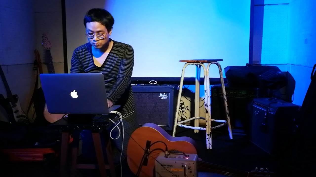 Kijjaz - Acoustic Guitar (Jam Cafe Bangkok)