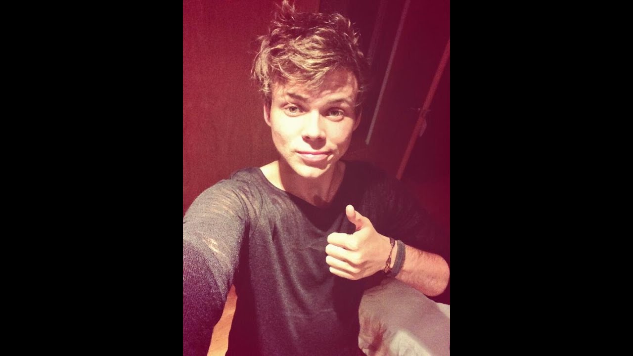 Ashton Irwin Funny Moments Part 3