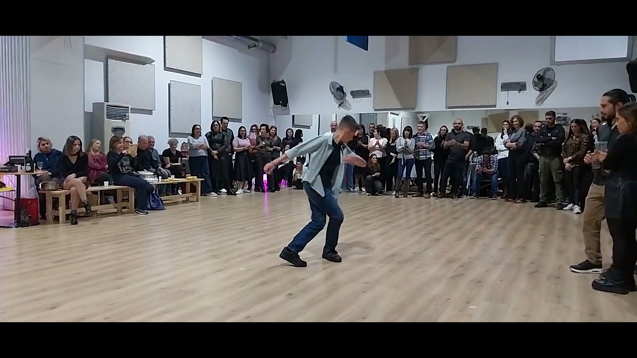 RAUL-VALENTIN  ,, ZEIBEKIKO TOU DRAMALI,,  #greekdance #greekmusic #dance #zeibekiko #zeimpekiko