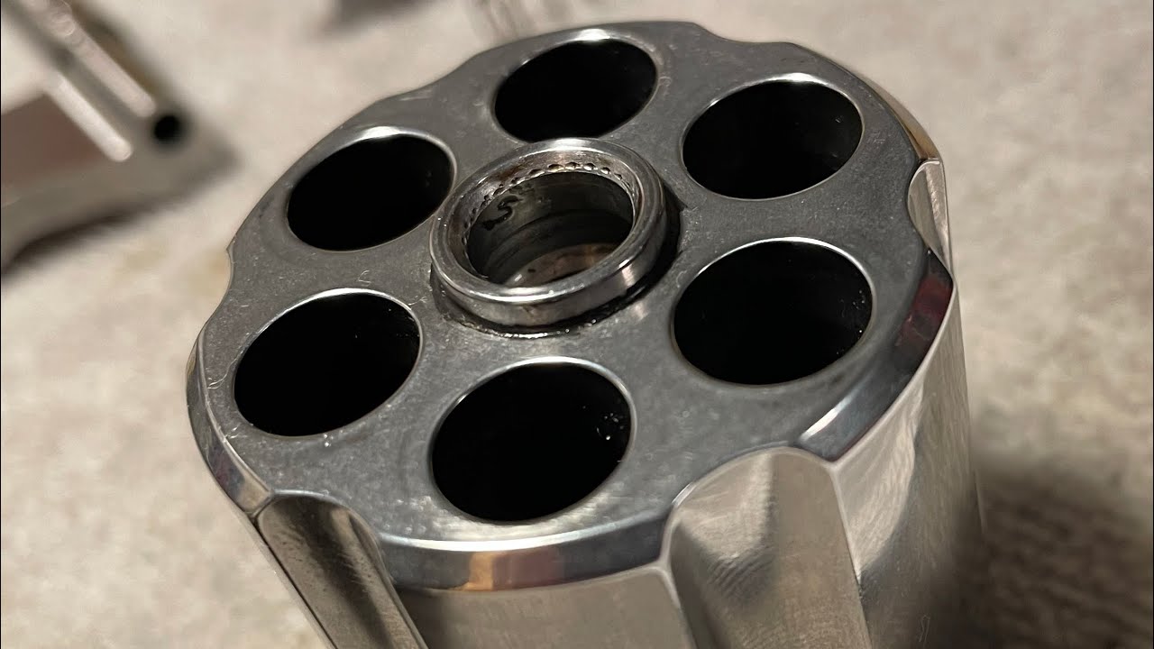 What is a revolver gas ring?