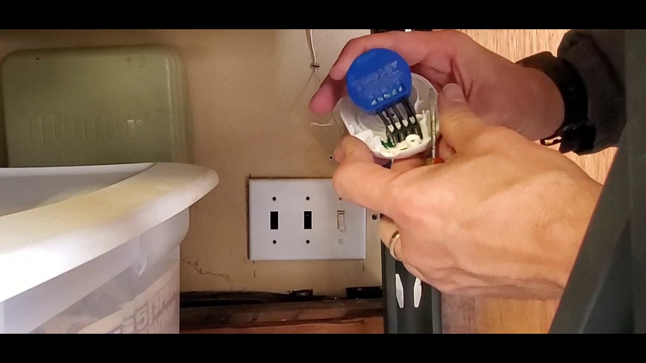 Create a smart garage door opener in 5 minutes (for beginners or pros)