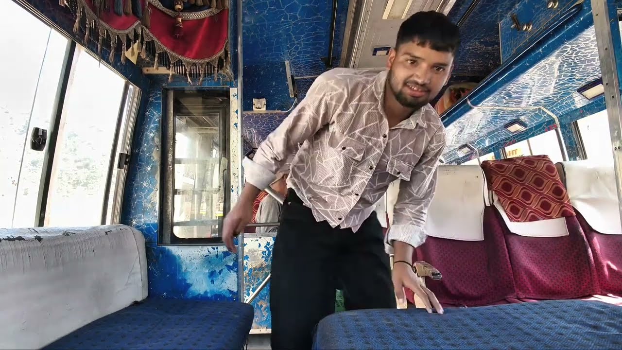 No Family Support For Youtube 💔 | Udhampur Ke Liye Nikal Pade 🚌 | Moto NV60 Vlog
