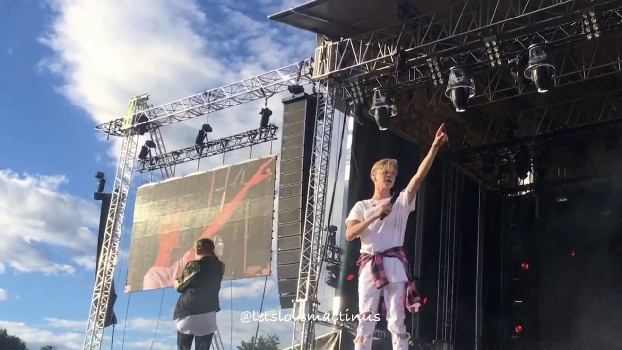 Marcus and Martinus, Light it up Live (Voldsløkka)