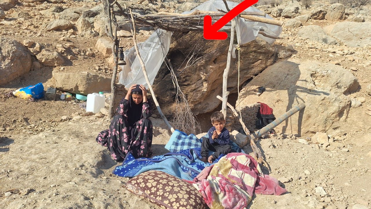 Heavy wind attacks nomadic families in the Zagros Mountains