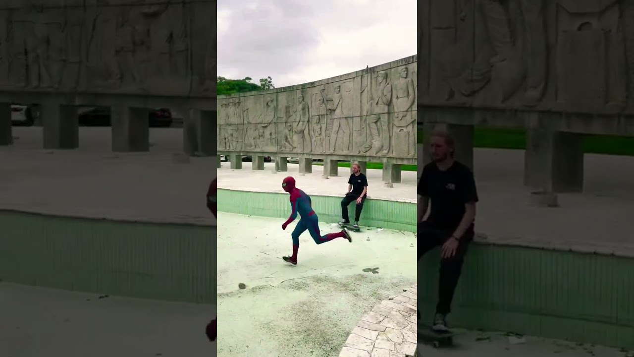 Homem aranha fazendo parkour