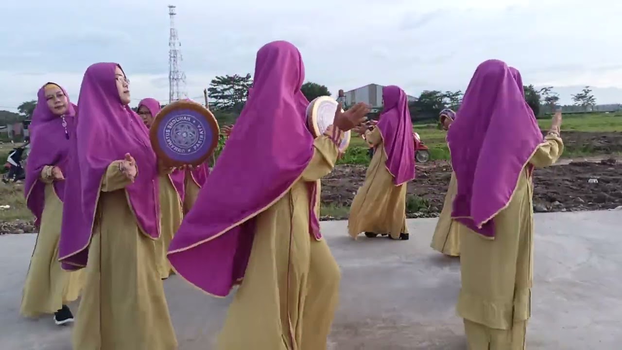 MT Ummahatus Sholihah road Competition