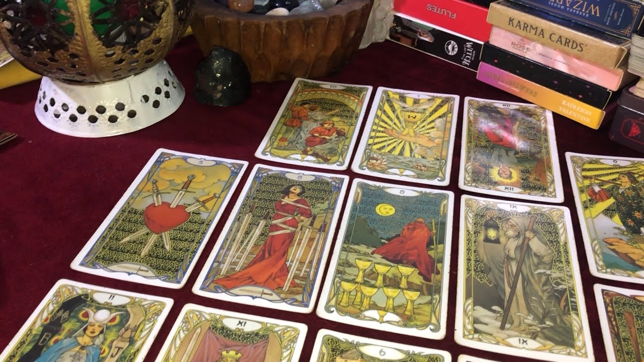 💖🥀 Гадание на Таро для Близнецов ♊ Что принесут вам грядущие дни? Скрытые послания от Вселенной и...