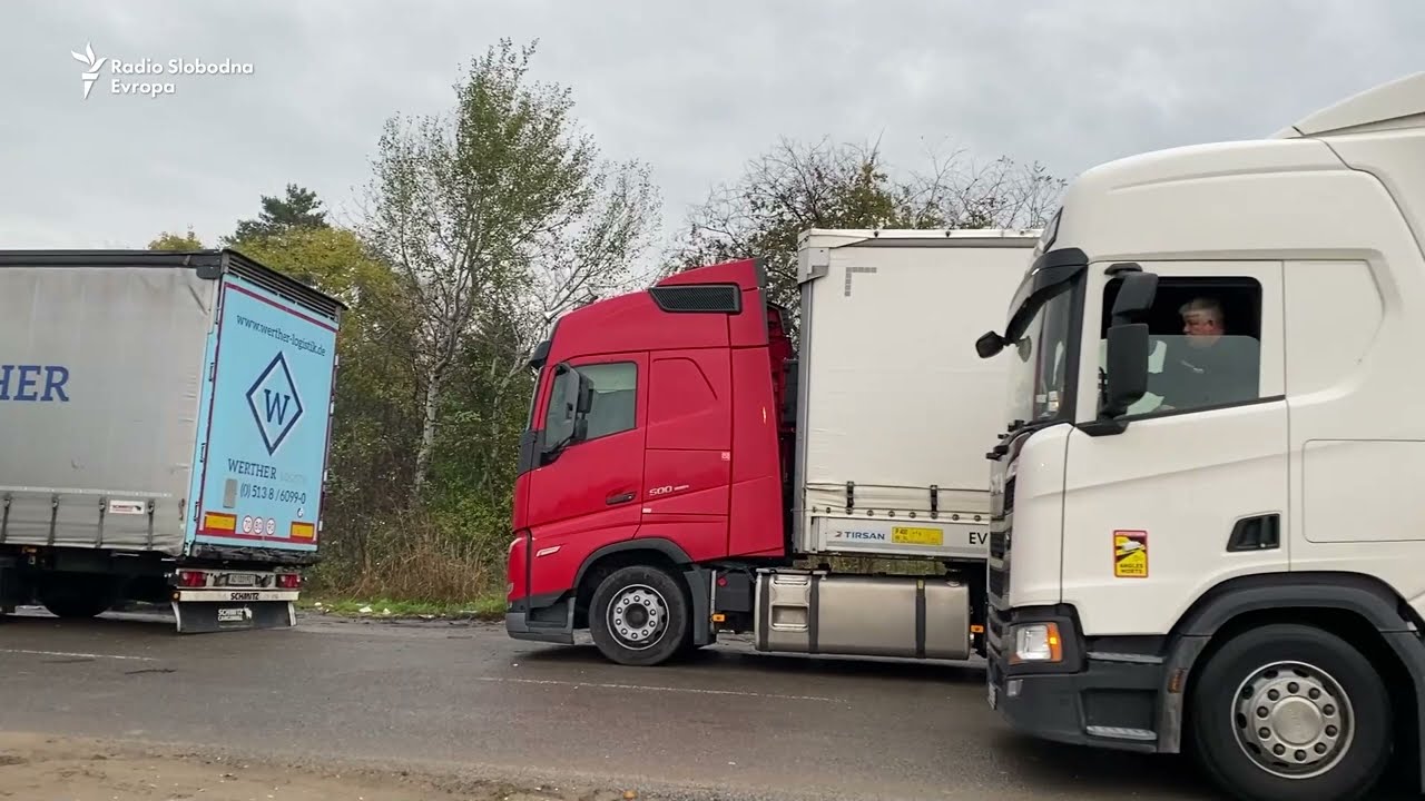 'Čekamo po tri dana': Revolt vozača kamiona zaglavljenih na srpsko-mađarskoj granici