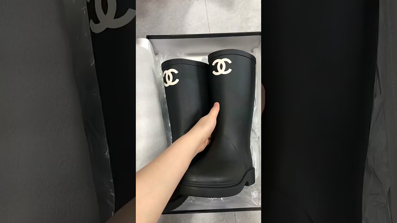 Chanel black rubber boots #chanel #blackboots #wintershoes #boots #rubberboots #trendyfashion